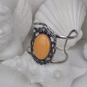 Silver Cuff Bracelet with Tangerine Oval Caboshon Stone
